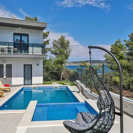 Gorgeous In Seget Donji Tatil Evi Trogir