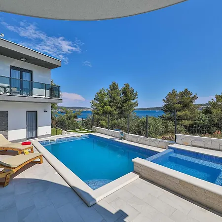 Lovely In Seget Donji * Trogir