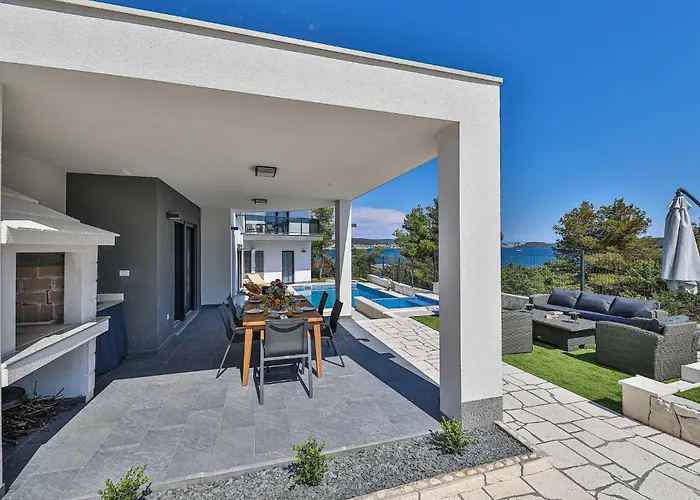 度假居 Lovely In Seget Donji *