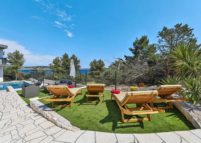 Tatil Evi Lovely In Seget Donji