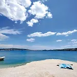 Lovely In Seget Donji